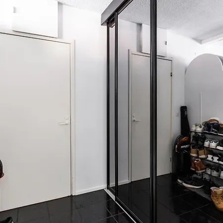 Mit Parkplatz Und Herrlicher Aussicht In Apartament Pill